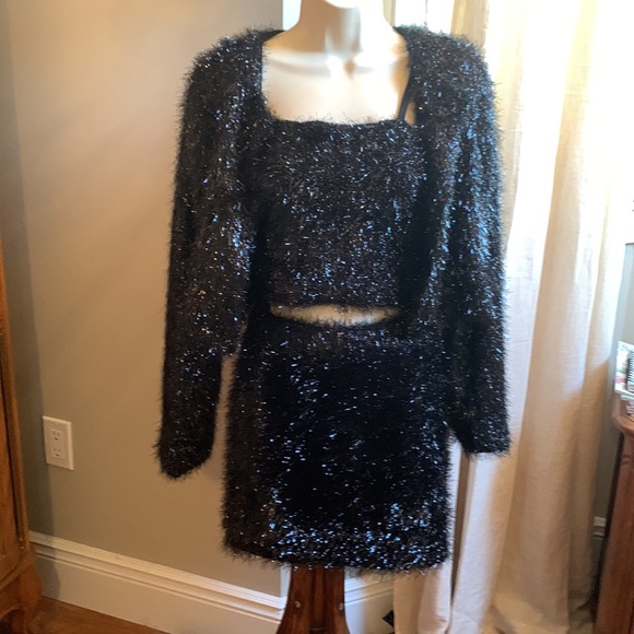 Forever 21 Black Tinsel Fur Cropped Blazer - Picture 6 of 7